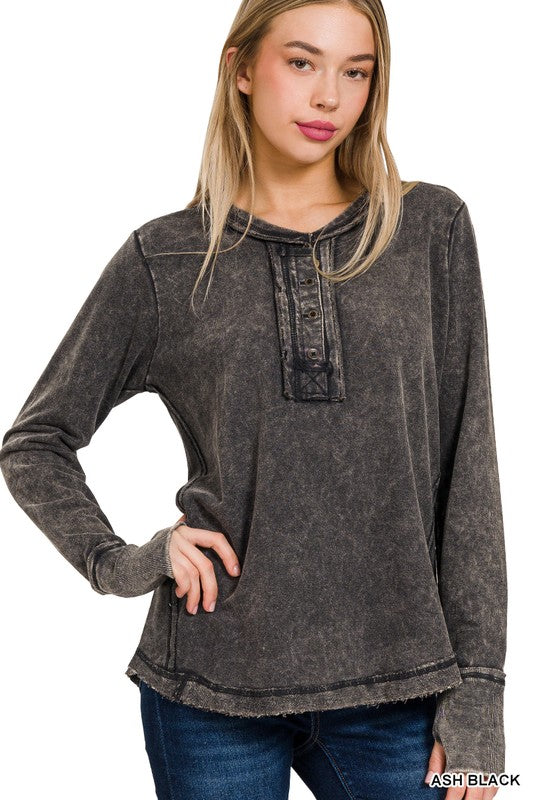 Vintage Vibe Sweatshirt in Black